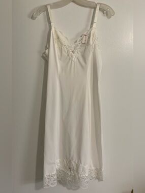 Vintage NWT 1960s Shadowline Slip White Nylon Ladies Petite 36 Bridal Coquette